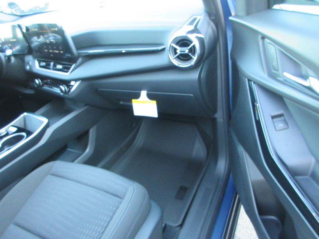 2026 Chevrolet Equinox AWD LT Image 14 of 31