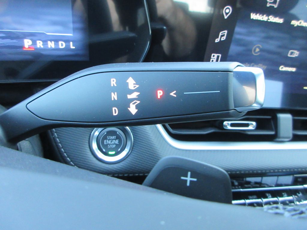 2026 Chevrolet Equinox AWD LT Image 30 of 31