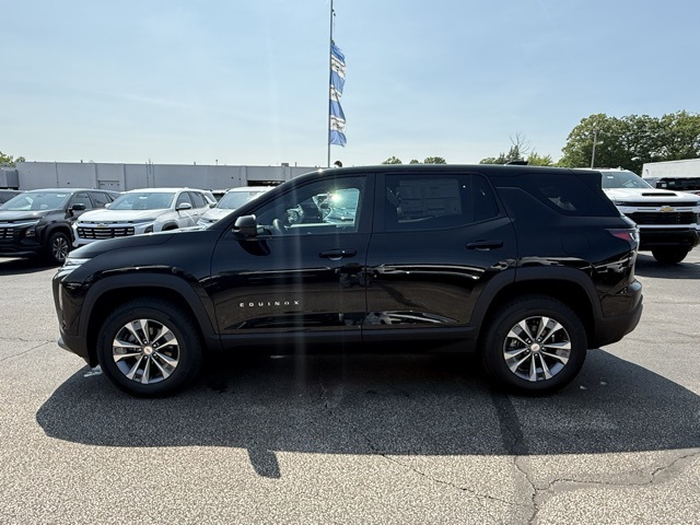 2026 Chevrolet Equinox AWD LT Image 8 of 31