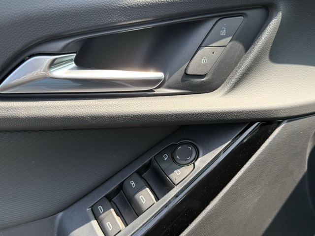 2026 Chevrolet Equinox AWD LT Image 21 of 31