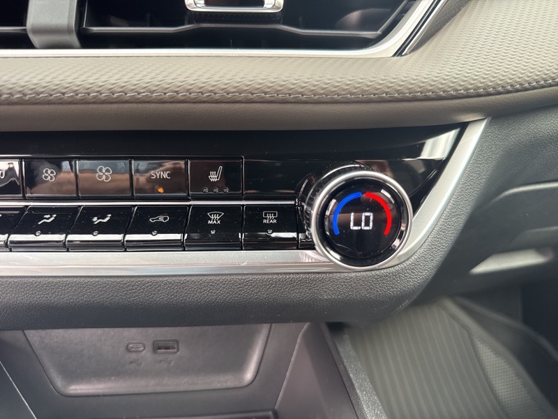 2026 Chevrolet Equinox AWD LT Image 34 of 49