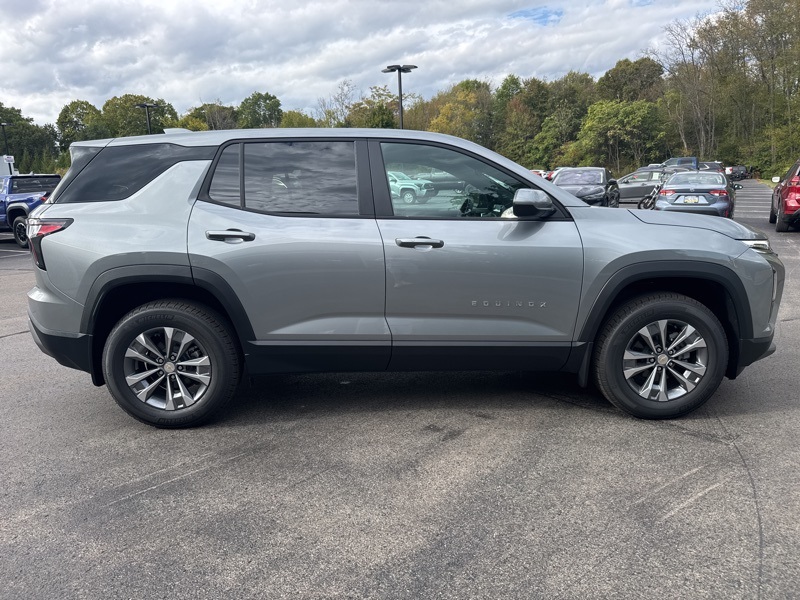 2026 Chevrolet Equinox AWD LT Image 3 of 49