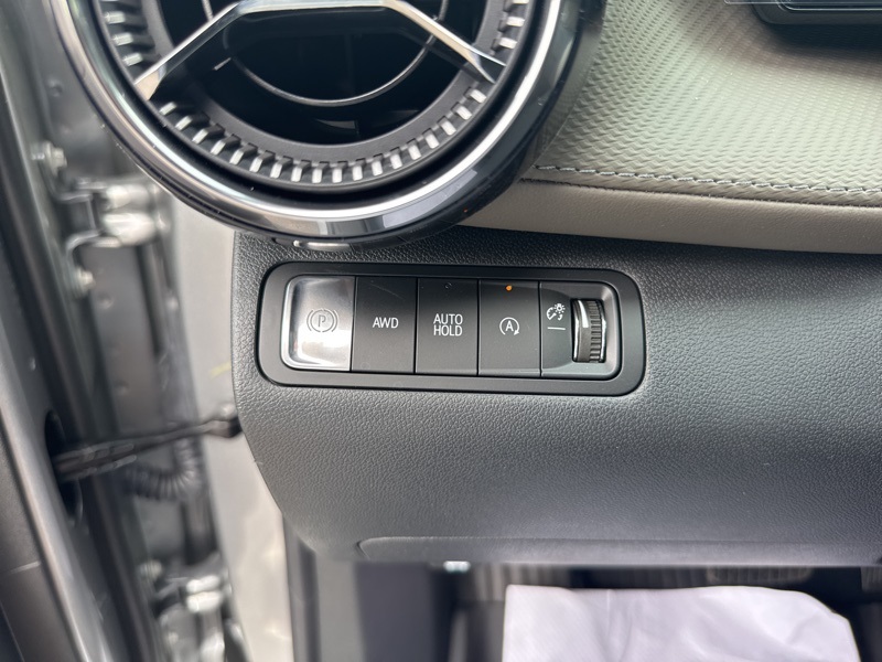 2026 Chevrolet Equinox AWD LT Image 36 of 49