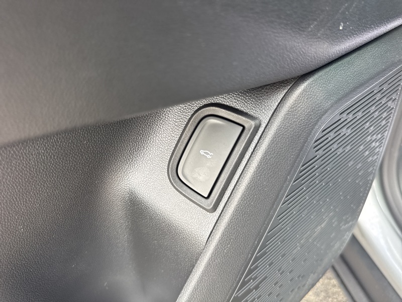 2026 Chevrolet Equinox AWD LT Image 43 of 49