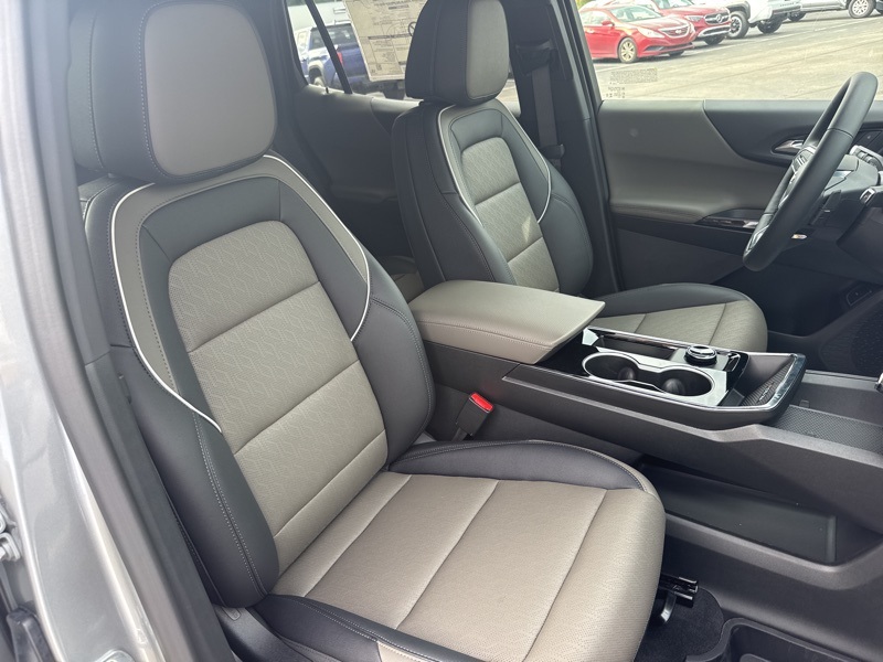 2026 Chevrolet Equinox AWD LT Image 10 of 49