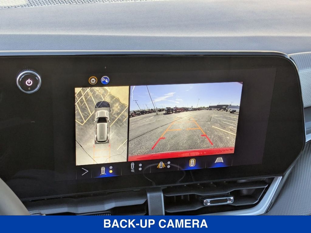 2026 Chevrolet Equinox AWD LT Image 21 of 35