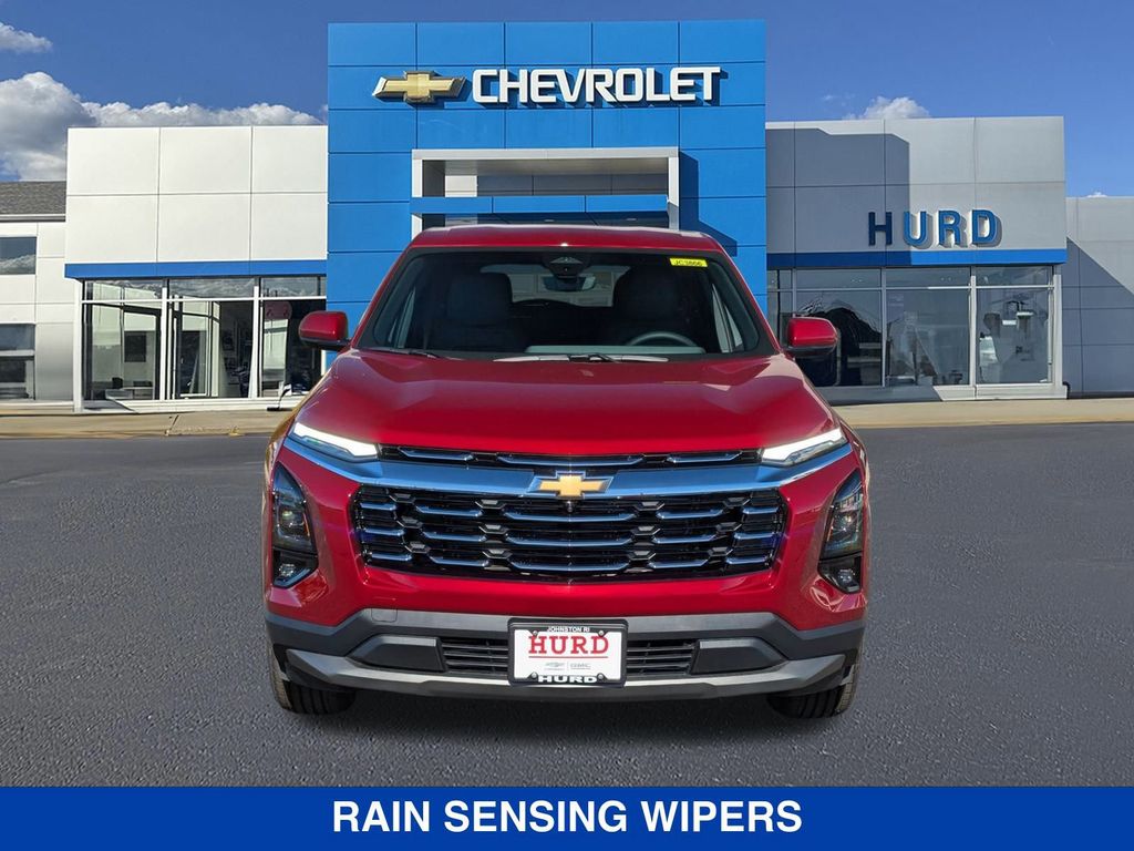 2026 Chevrolet Equinox AWD LT Image 2 of 35