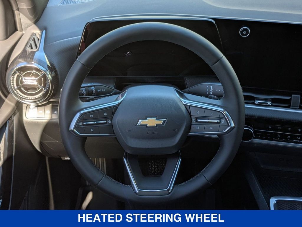 2026 Chevrolet Equinox AWD LT Image 17 of 35