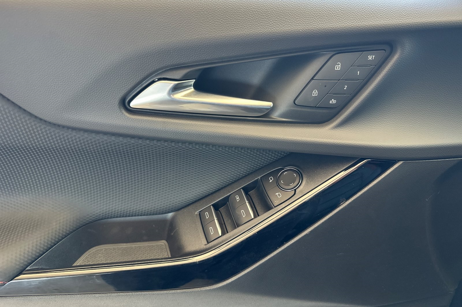 2026 Chevrolet Equinox FWD RS Image 22 of 29