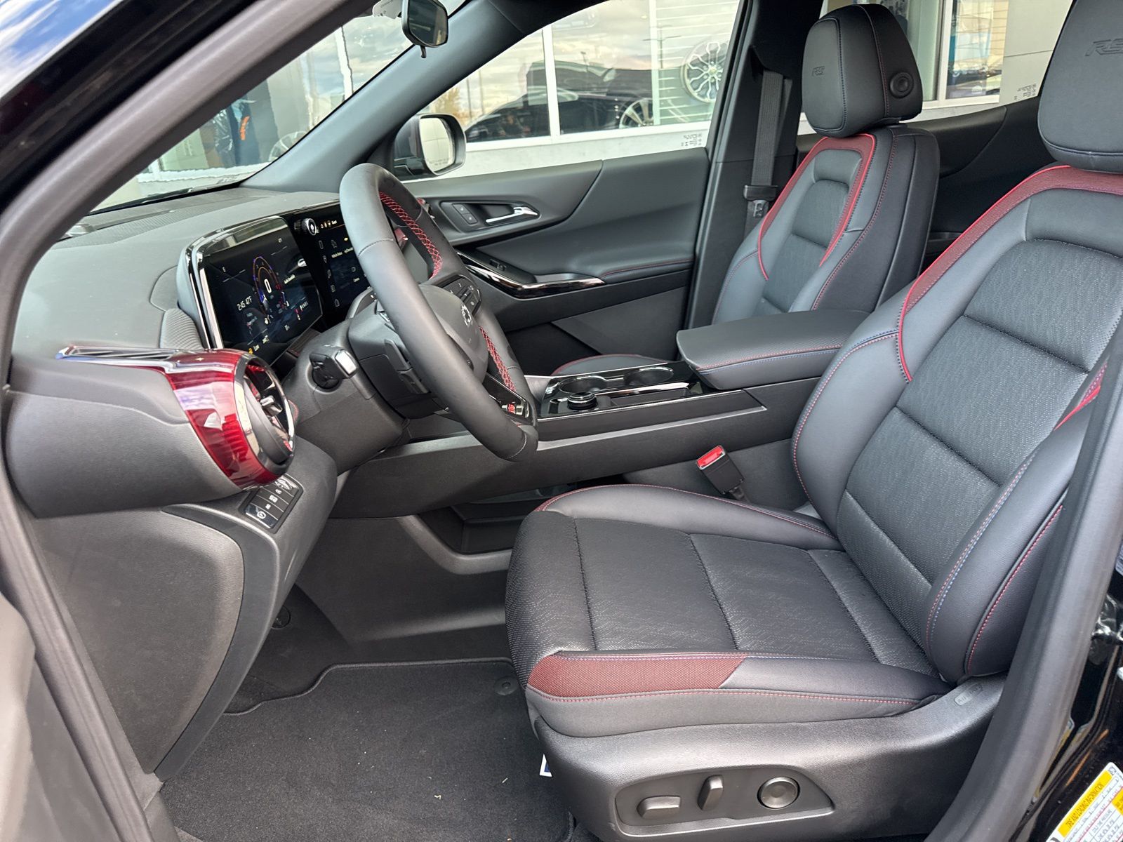 2026 Chevrolet Equinox AWD RS Image 12 of 39