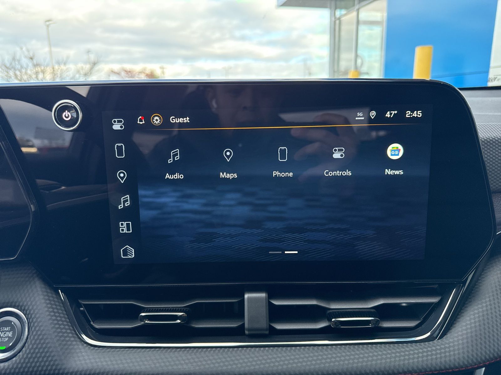 2026 Chevrolet Equinox AWD RS Image 23 of 39