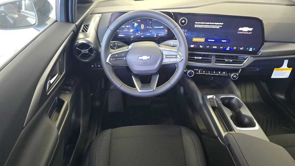 2026 Chevrolet Equinox EV LT1 w/PCY Image 14 of 30