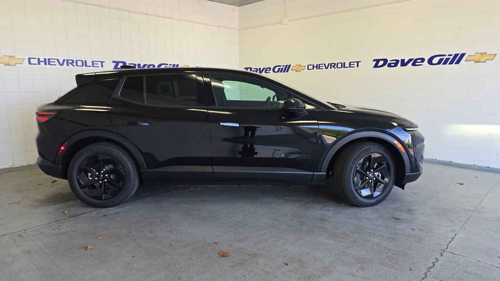 2026 Chevrolet Equinox EV LT1 w/PCY Image 3 of 30