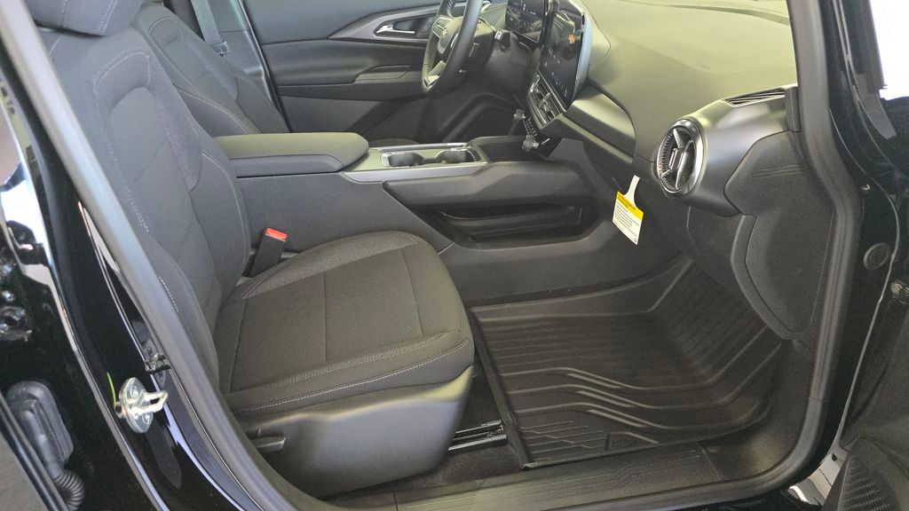 2026 Chevrolet Equinox EV LT1 w/PCY Image 11 of 30