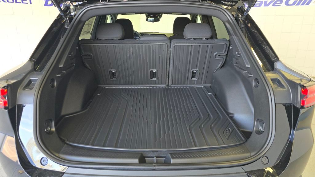 2026 Chevrolet Equinox EV LT1 w/PCY Image 9 of 30