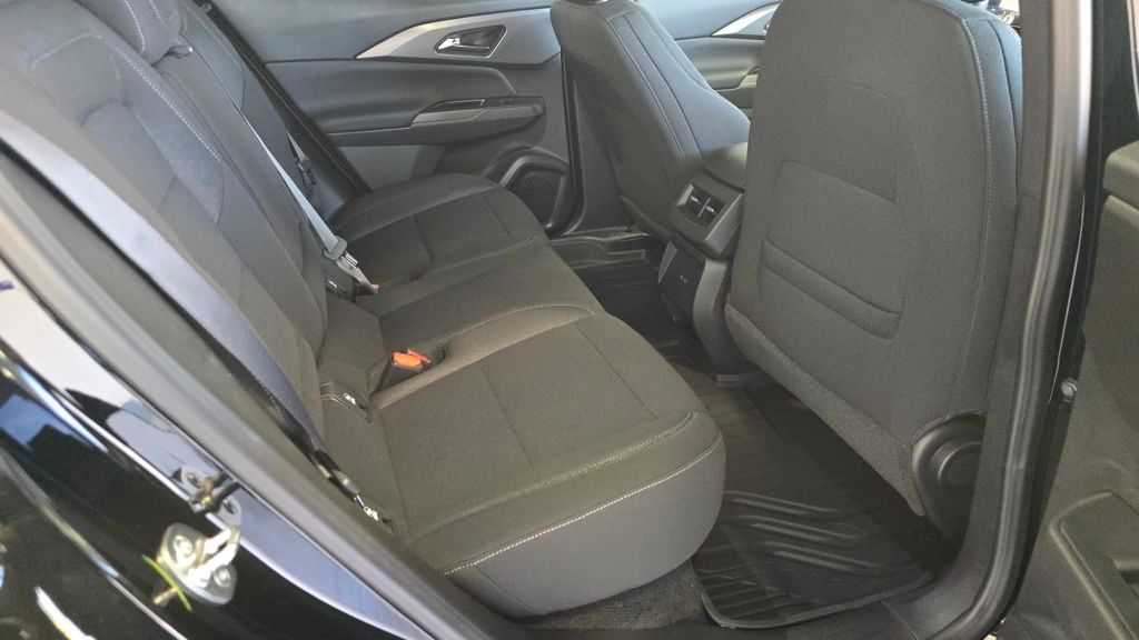 2026 Chevrolet Equinox EV LT1 w/PCY Image 10 of 30