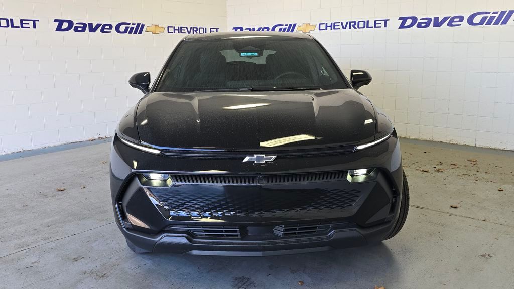 2026 Chevrolet Equinox EV LT1 w/PCY Image 2 of 30