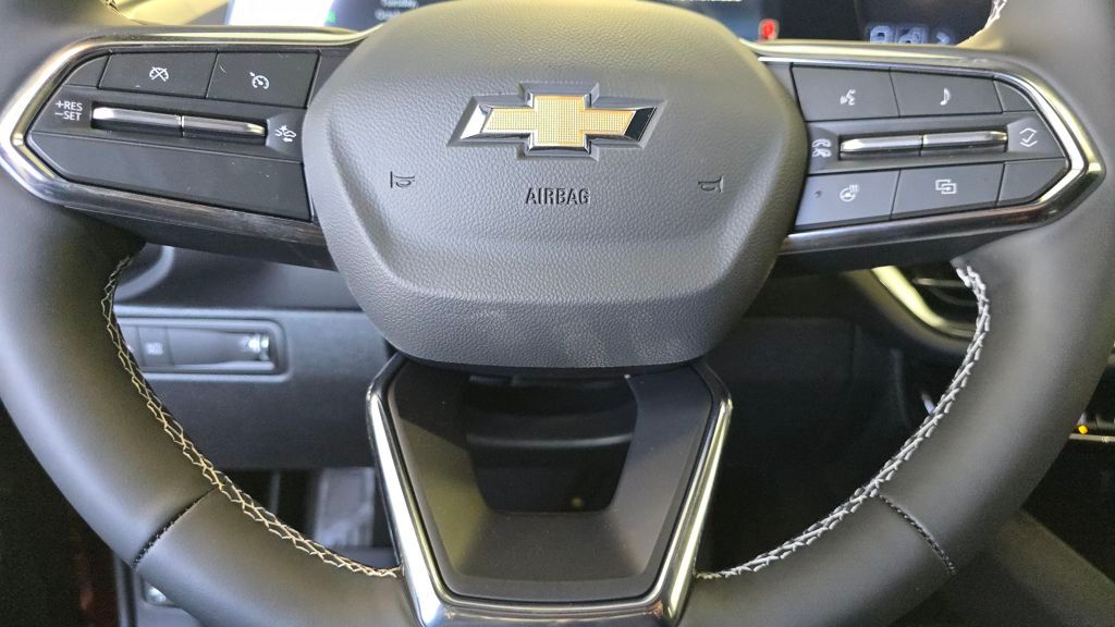 2026 Chevrolet Equinox EV LT1 w/PCY Image 15 of 29