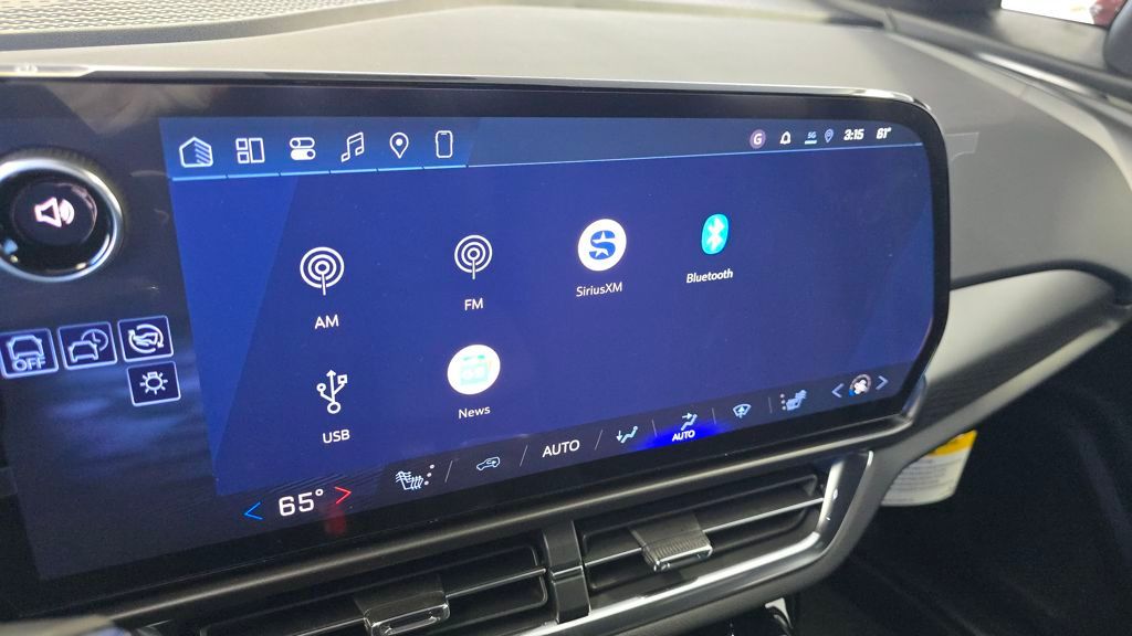 2026 Chevrolet Equinox EV LT1 w/PCY Image 20 of 29