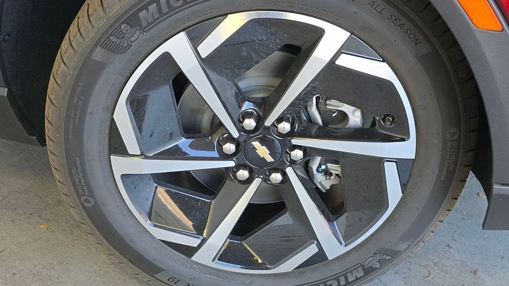 2026 Chevrolet Equinox EV LT1 w/PCY Image 8 of 29