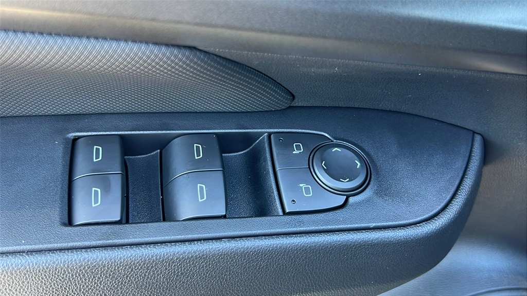 2026 Chevrolet Equinox EV LT1 w/PCY Image 26 of 31