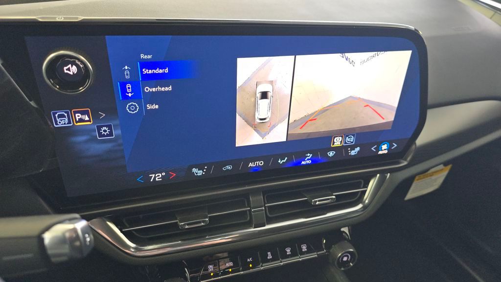 2026 Chevrolet Equinox EV LT1 w/PCY Image 17 of 29