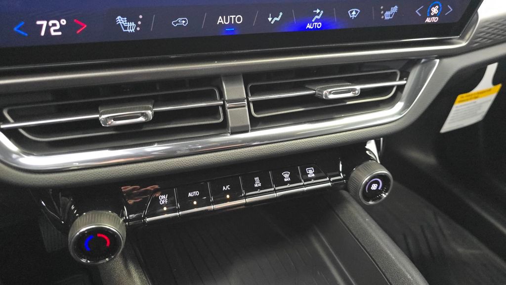 2026 Chevrolet Equinox EV LT1 w/PCY Image 26 of 29