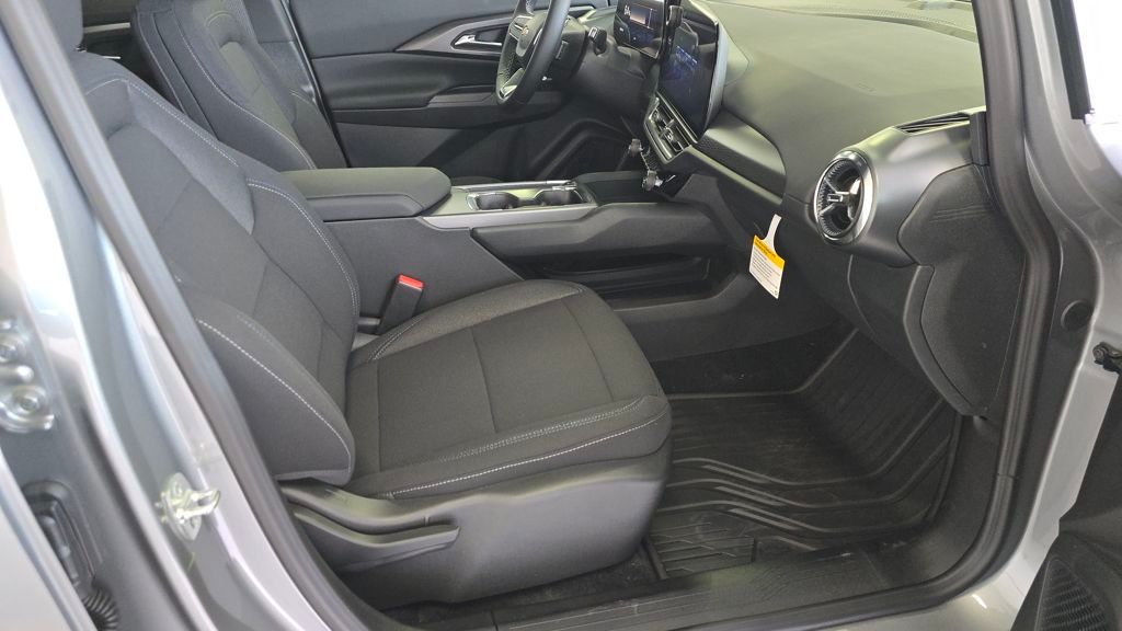 2026 Chevrolet Equinox EV LT1 w/PCY Image 11 of 29