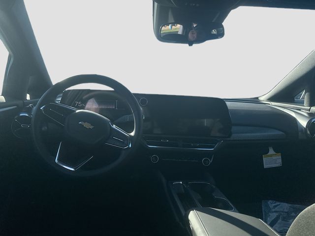 2026 Chevrolet Equinox EV LT1 w/PCY Image 18 of 30