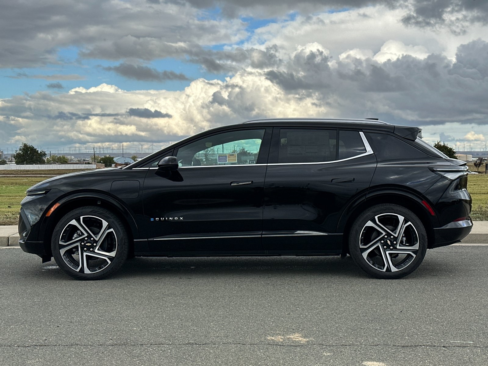 2026 Chevrolet Equinox EV LT2 w/PDE Image 9 of 34