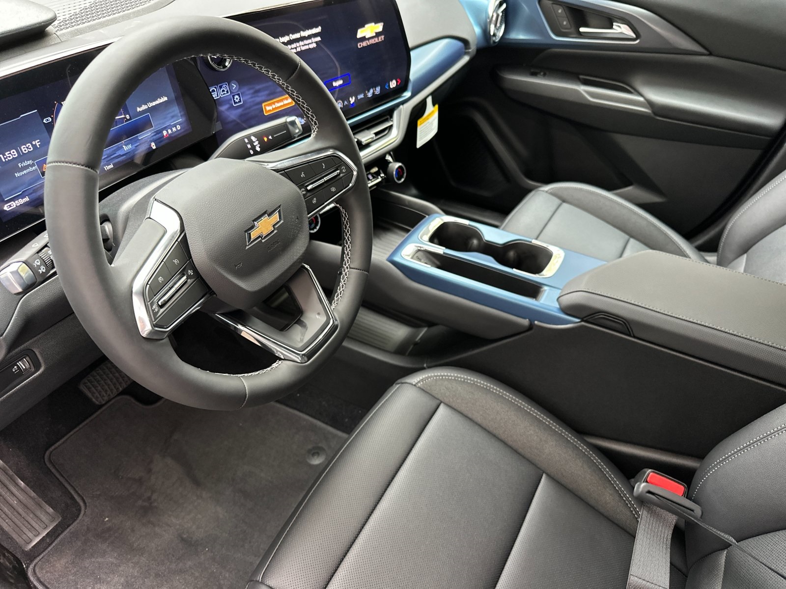 2026 Chevrolet Equinox EV LT2 w/PDE Image 16 of 34