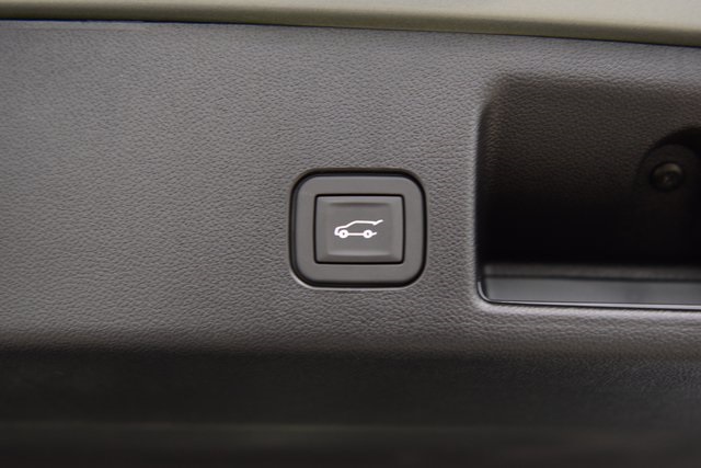 2026 Chevrolet Equinox EV LT2 w/PDE Image 23 of 45