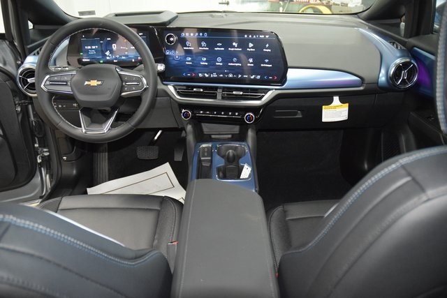 2026 Chevrolet Equinox EV LT2 w/PDE Image 17 of 45