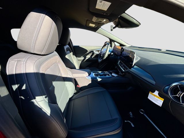 2026 Chevrolet Equinox EV LT2 w/PDE Image 14 of 31