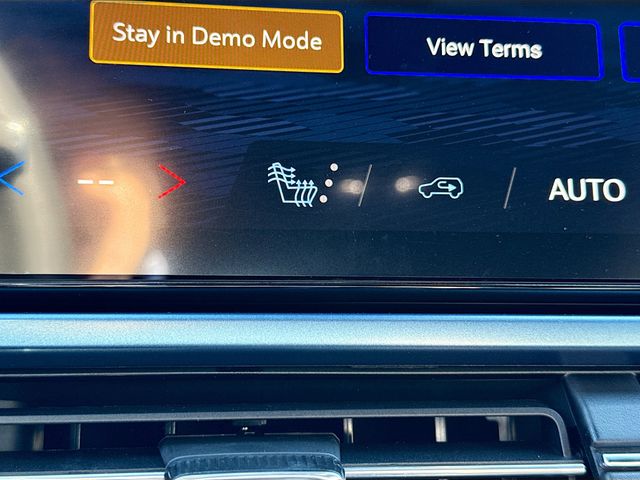 2026 Chevrolet Equinox EV LT2 w/PDE Image 29 of 31