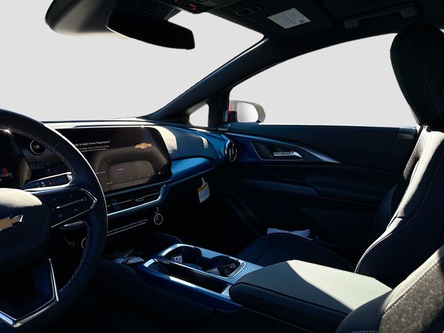 2026 Chevrolet Equinox EV LT2 w/PDE Image 18 of 31