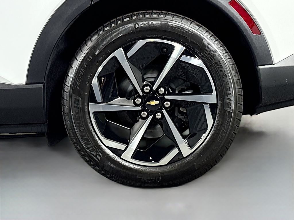 2026 Chevrolet Equinox EV LT2 w/PDE Image 10 of 33