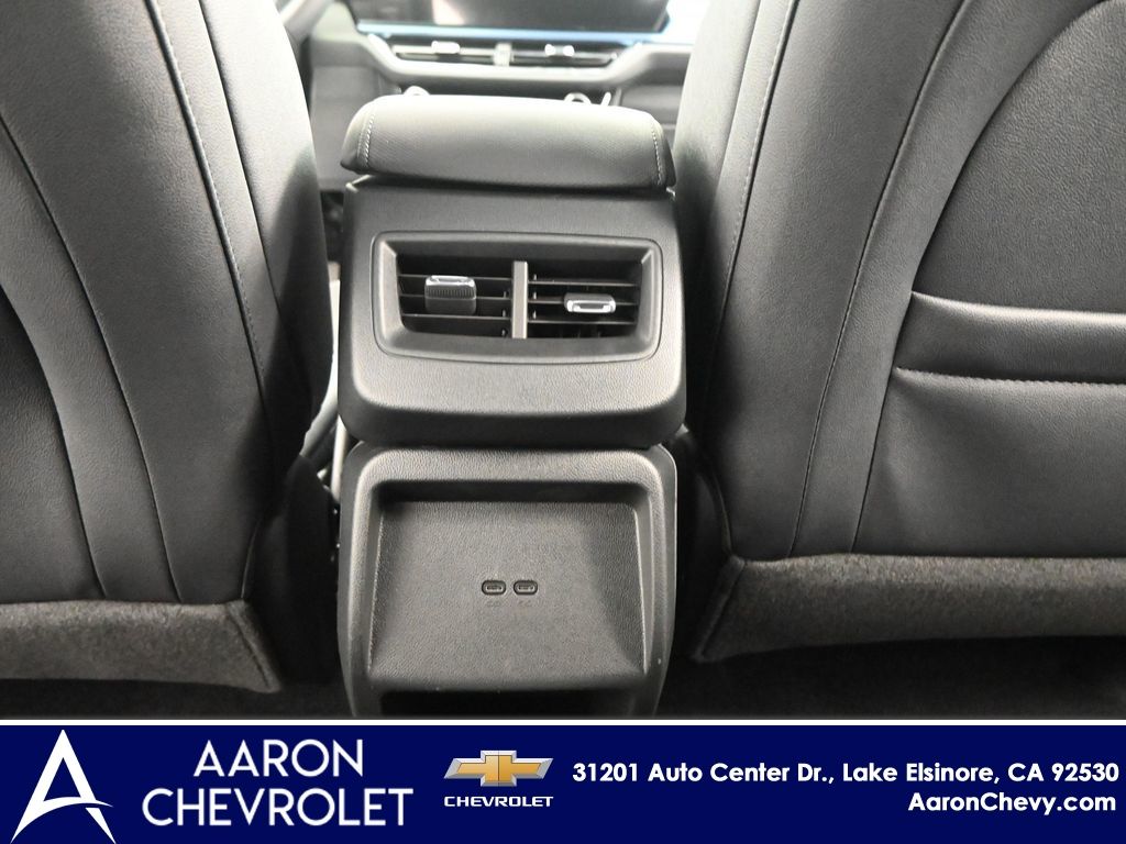 2026 Chevrolet Equinox EV LT2 w/PDE Image 41 of 52