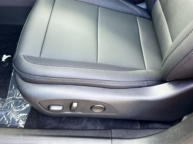 2026 Chevrolet Equinox EV LT2 w/PDE Image 26 of 31