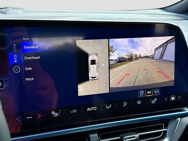 2026 Chevrolet Equinox EV LT2 w/PDE Image 21 of 31