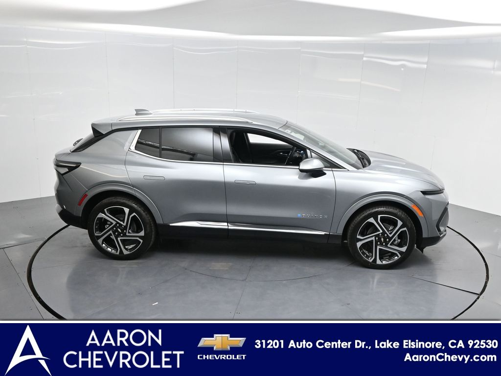 2026 Chevrolet Equinox EV LT2 w/PDE Image 15 of 59
