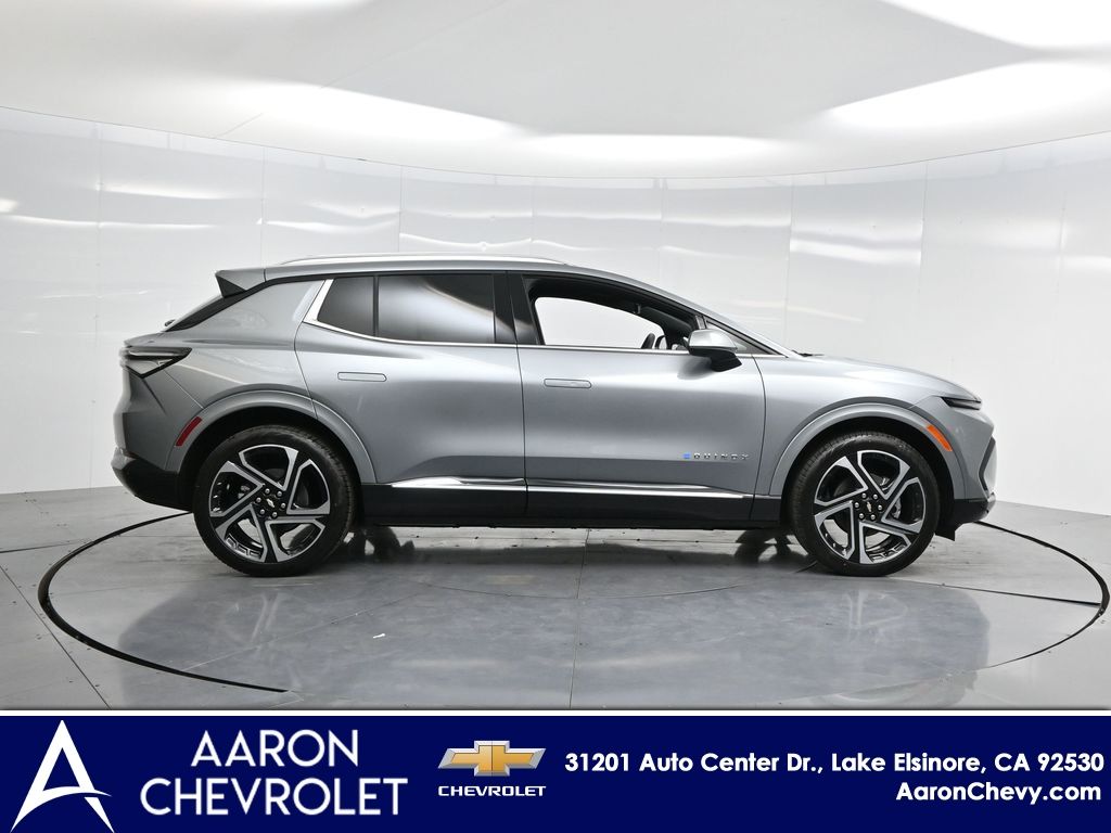 2026 Chevrolet Equinox EV LT2 w/PDE Image 12 of 59
