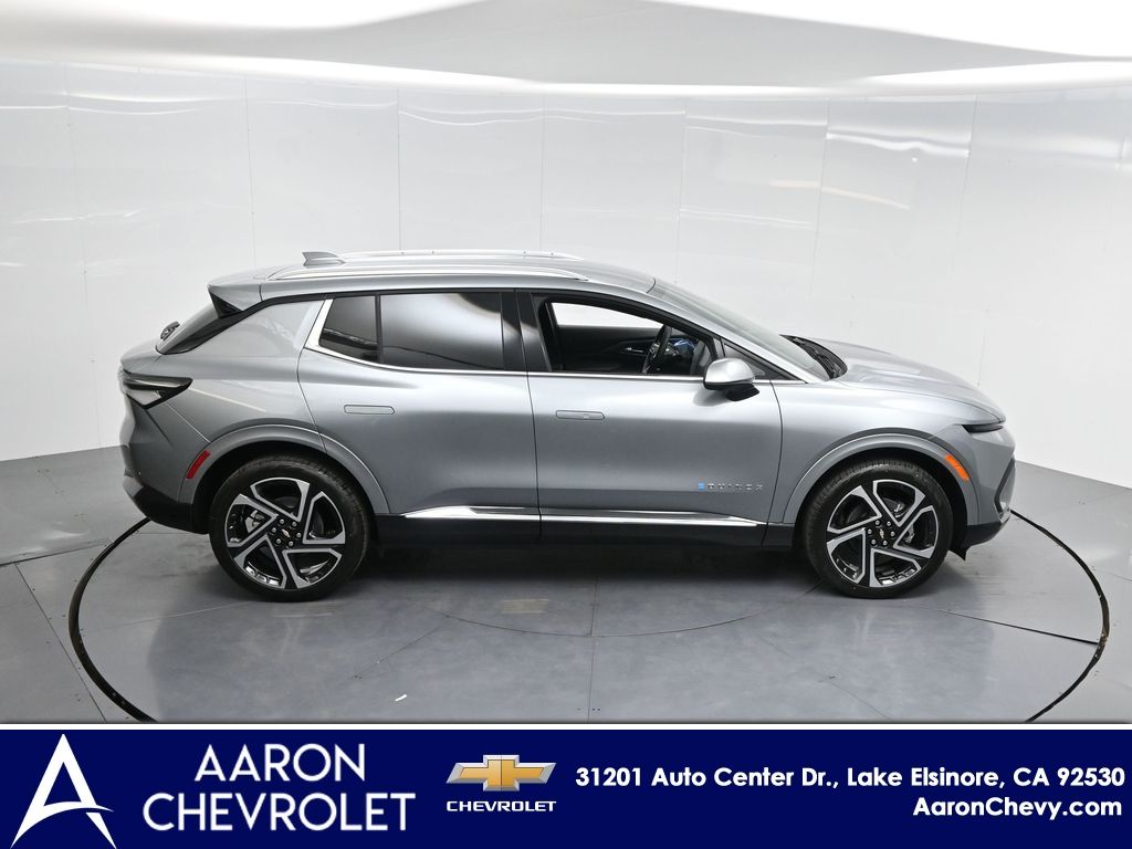 2026 Chevrolet Equinox EV LT2 w/PDE Image 14 of 59