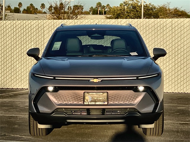 2026 Chevrolet Equinox EV LT2 w/PDE Image 2 of 36