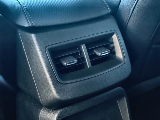 2026 Chevrolet Equinox EV LT2 w/PDE Image 29 of 36