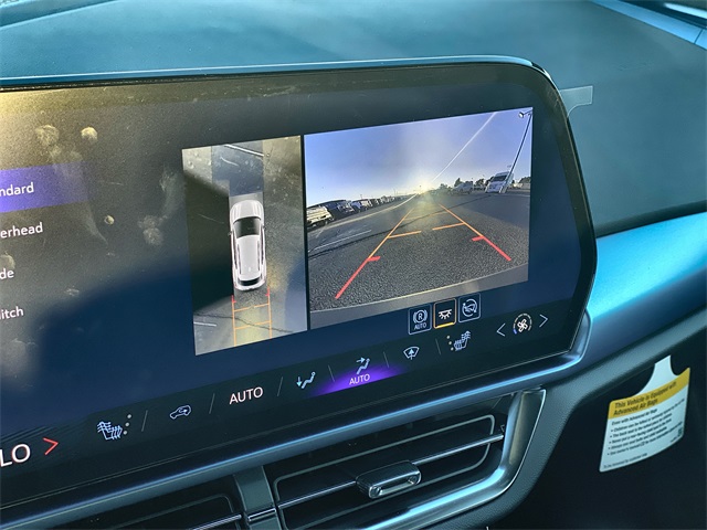 2026 Chevrolet Equinox EV LT2 w/PDE Image 21 of 36