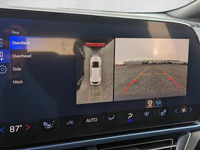 2026 Chevrolet Equinox EV LT2 w/PDE Image 15 of 18