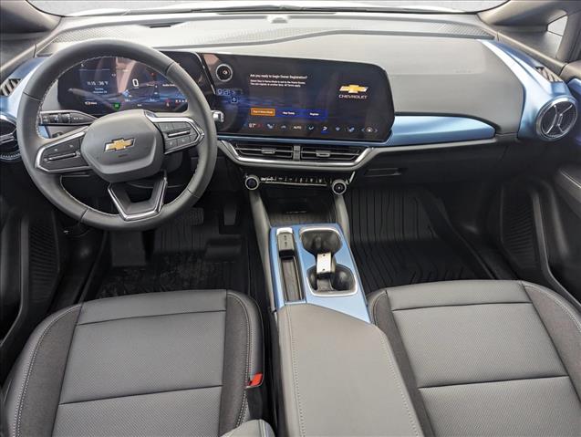 2026 Chevrolet Equinox EV LT2 w/PDE Image 12 of 18