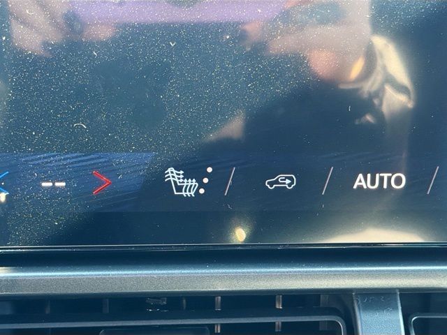 2026 Chevrolet Equinox EV RS Image 21 of 30