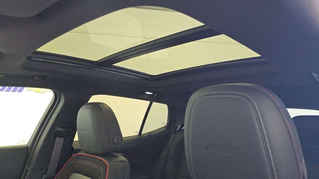 2026 Chevrolet Equinox EV RS Image 11 of 30